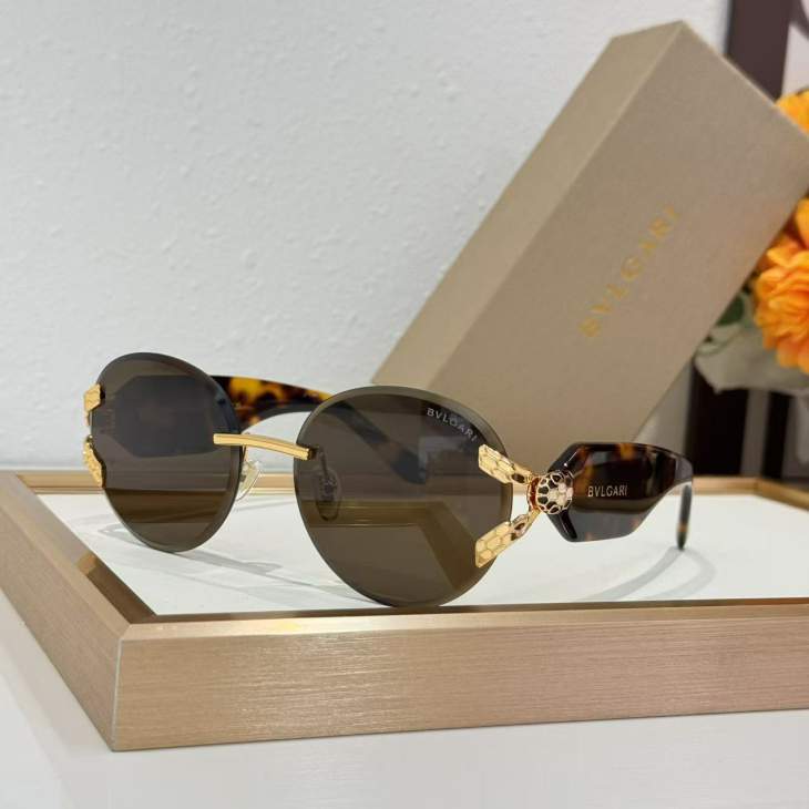 Picture of Bvlgari Sunglasses _SKUfw77796000fw